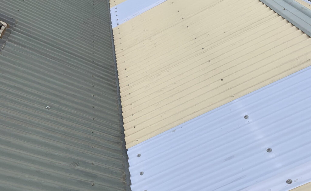 Photo of roof without gutter guard installed