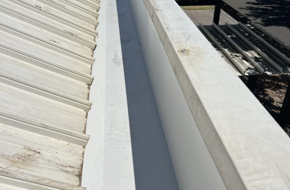 Gutter base